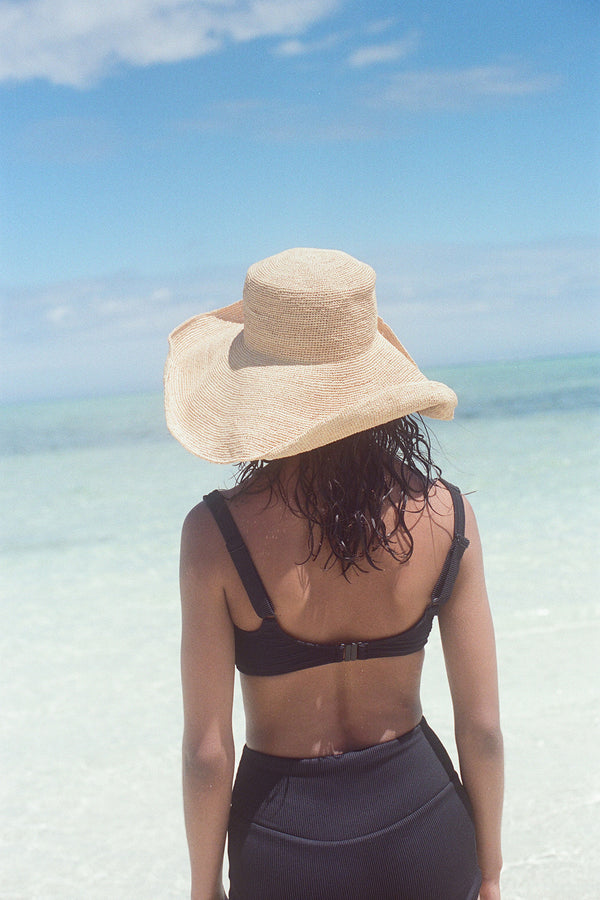 Raffia 4 Inch Large Brim Sun Hat With White Scarf Band and Bow / Braided  Raffia Sun Hat / Raffia Natural Straw Large Brim Beach Hat -  Canada