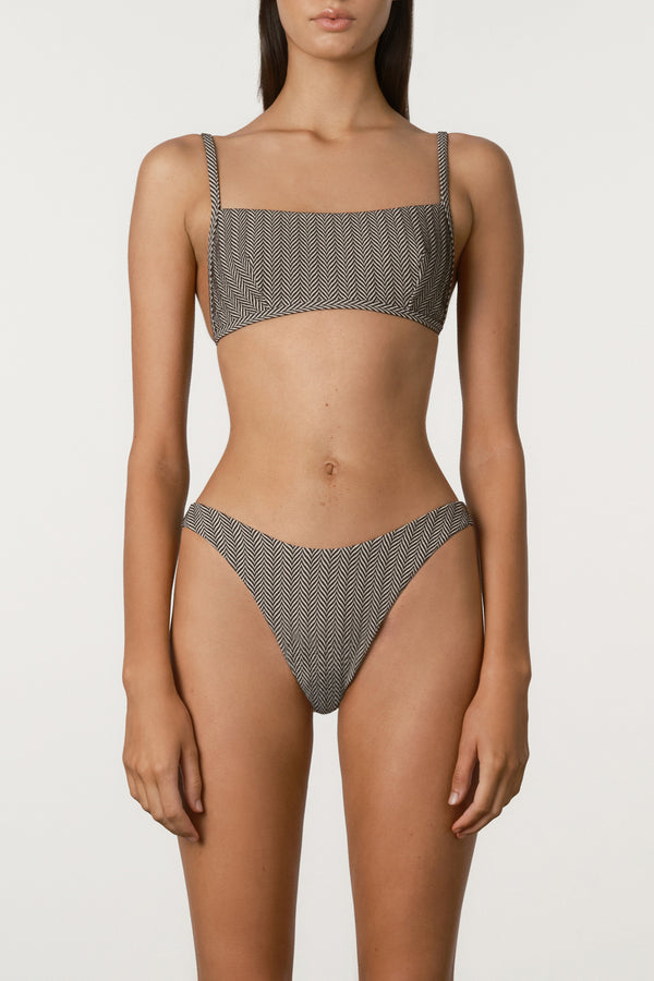 Chevron Lattice Curve Brief
